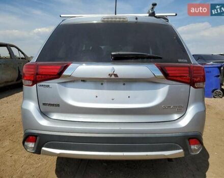 Серый Мицубиси Аутлендер, объемом двигателя 0 л и пробегом 142 тыс. км за 1500 $, фото 5 на Automoto.ua