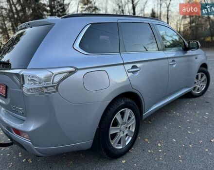 Серый Мицубиси Аутлендер, объемом двигателя 2 л и пробегом 200 тыс. км за 13999 $, фото 26 на Automoto.ua