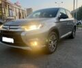 Серый Мицубиси Аутлендер, объемом двигателя 2.4 л и пробегом 225 тыс. км за 12000 $, фото 1 на Automoto.ua