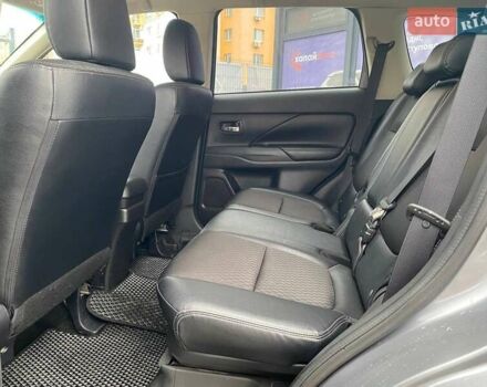 Серый Мицубиси Аутлендер, объемом двигателя 2.3 л и пробегом 262 тыс. км за 16500 $, фото 17 на Automoto.ua