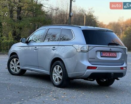 Серый Мицубиси Аутлендер, объемом двигателя 2 л и пробегом 200 тыс. км за 13999 $, фото 21 на Automoto.ua