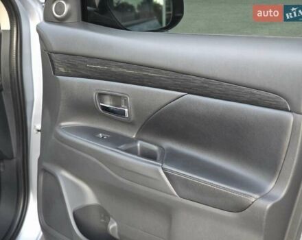 Серый Мицубиси Аутлендер, объемом двигателя 2.36 л и пробегом 164 тыс. км за 17900 $, фото 39 на Automoto.ua