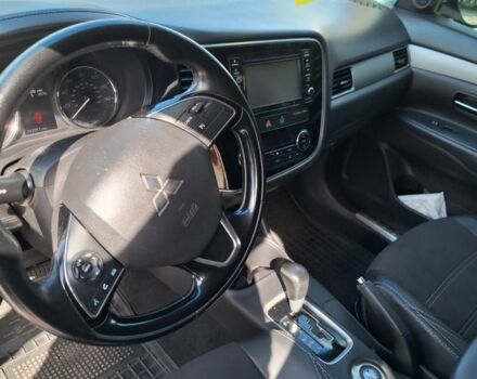 Серый Мицубиси Аутлендер, объемом двигателя 2.4 л и пробегом 160 тыс. км за 14200 $, фото 5 на Automoto.ua