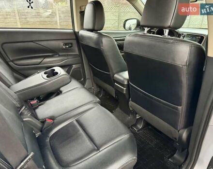 Серый Мицубиси Аутлендер, объемом двигателя 2.2 л и пробегом 180 тыс. км за 16499 $, фото 33 на Automoto.ua