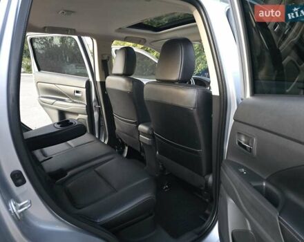 Серый Мицубиси Аутлендер, объемом двигателя 2.36 л и пробегом 164 тыс. км за 17900 $, фото 35 на Automoto.ua