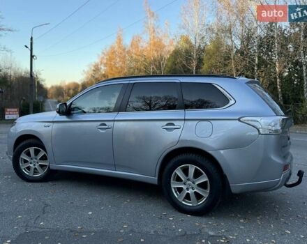 Серый Мицубиси Аутлендер, объемом двигателя 2 л и пробегом 200 тыс. км за 13999 $, фото 24 на Automoto.ua