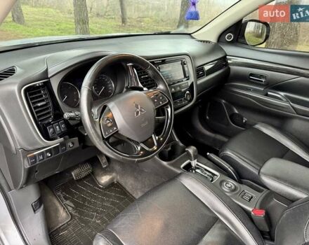 Серый Мицубиси Аутлендер, объемом двигателя 2.2 л и пробегом 180 тыс. км за 16499 $, фото 15 на Automoto.ua