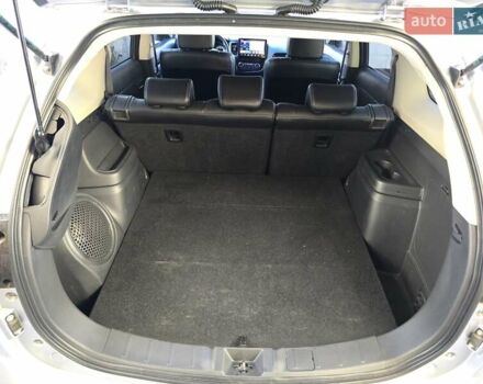 Серый Мицубиси Аутлендер, объемом двигателя 2.36 л и пробегом 164 тыс. км за 17500 $, фото 7 на Automoto.ua