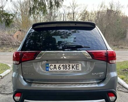 Сірий Міцубісі Аутлендер, об'ємом двигуна 3 л та пробігом 183 тис. км за 14800 $, фото 3 на Automoto.ua