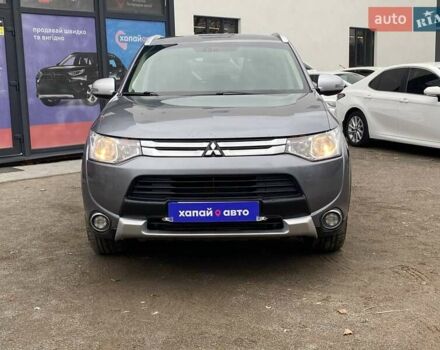 Серый Мицубиси Аутлендер, объемом двигателя 2.3 л и пробегом 262 тыс. км за 16500 $, фото 1 на Automoto.ua