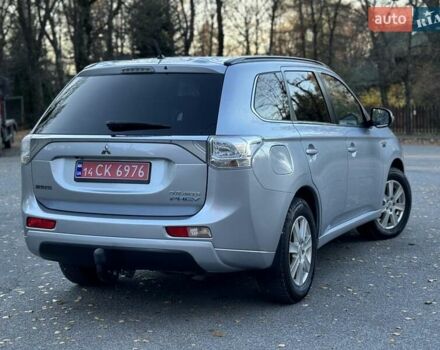 Серый Мицубиси Аутлендер, объемом двигателя 2 л и пробегом 200 тыс. км за 13999 $, фото 22 на Automoto.ua
