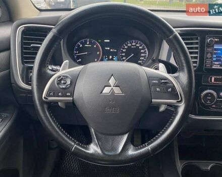 Серый Мицубиси Аутлендер, объемом двигателя 2.3 л и пробегом 262 тыс. км за 16500 $, фото 14 на Automoto.ua