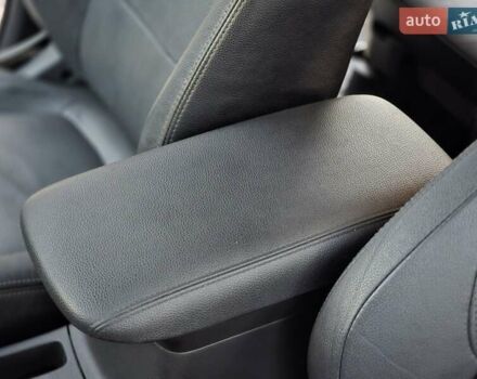 Серый Мицубиси Аутлендер, объемом двигателя 2.36 л и пробегом 164 тыс. км за 17900 $, фото 27 на Automoto.ua