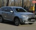 Серый Мицубиси Аутлендер, объемом двигателя 3 л и пробегом 190 тыс. км за 16700 $, фото 2 на Automoto.ua