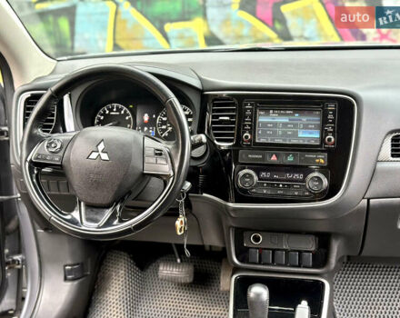 Серый Мицубиси Аутлендер, объемом двигателя 2.4 л и пробегом 213 тыс. км за 13999 $, фото 38 на Automoto.ua