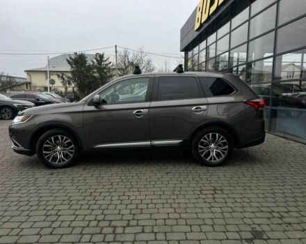 Серый Мицубиси Аутлендер, объемом двигателя 2.4 л и пробегом 160 тыс. км за 14900 $, фото 3 на Automoto.ua