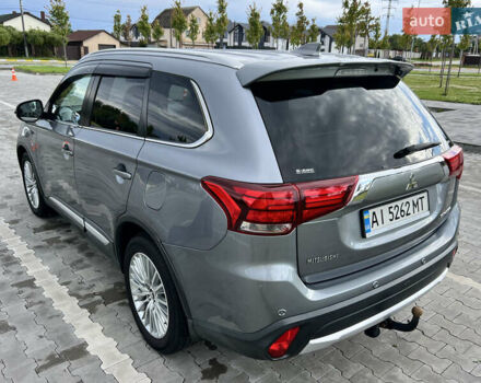 Сірий Міцубісі Аутлендер, об'ємом двигуна 2.27 л та пробігом 210 тис. км за 22000 $, фото 8 на Automoto.ua