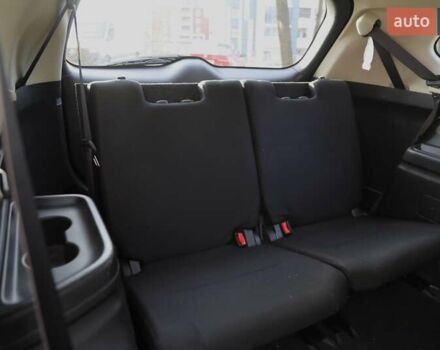 Серый Мицубиси Аутлендер, объемом двигателя 3 л и пробегом 190 тыс. км за 16700 $, фото 8 на Automoto.ua