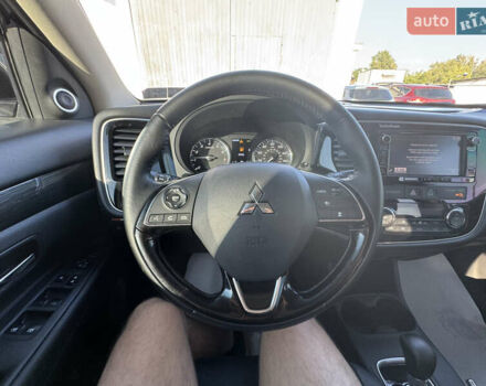 Сірий Міцубісі Аутлендер, об'ємом двигуна 2.36 л та пробігом 123 тис. км за 17400 $, фото 6 на Automoto.ua