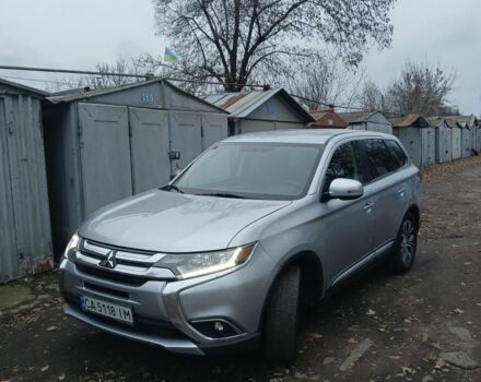 Серый Мицубиси Аутлендер, объемом двигателя 2.4 л и пробегом 250 тыс. км за 14500 $, фото 3 на Automoto.ua