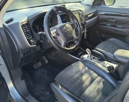 Серый Мицубиси Аутлендер, объемом двигателя 2 л и пробегом 116 тыс. км за 19000 $, фото 13 на Automoto.ua