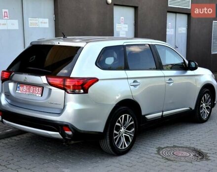 Міцубісі Аутлендер 2016 у Львові на Automoto.ua Сірий Міцубісі Аутлендер, об'ємом двигуна 2.36 л та пробігом 256 тис. км за 11700 $, фото 32 на Automoto.ua