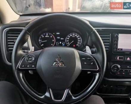 Серый Мицубиси Аутлендер, объемом двигателя 2.3 л и пробегом 130 тыс. км за 16500 $, фото 13 на Automoto.ua