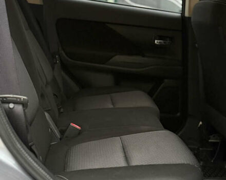 Серый Мицубиси Аутлендер, объемом двигателя 2.4 л и пробегом 148 тыс. км за 12500 $, фото 17 на Automoto.ua