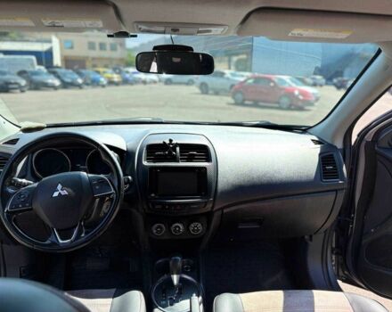 Серый Мицубиси Аутлендер, объемом двигателя 2 л и пробегом 167 тыс. км за 12900 $, фото 7 на Automoto.ua