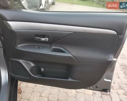 Серый Мицубиси Аутлендер, объемом двигателя 2.3 л и пробегом 130 тыс. км за 16500 $, фото 23 на Automoto.ua