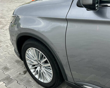 Сірий Міцубісі Аутлендер, об'ємом двигуна 2.27 л та пробігом 210 тис. км за 22000 $, фото 12 на Automoto.ua