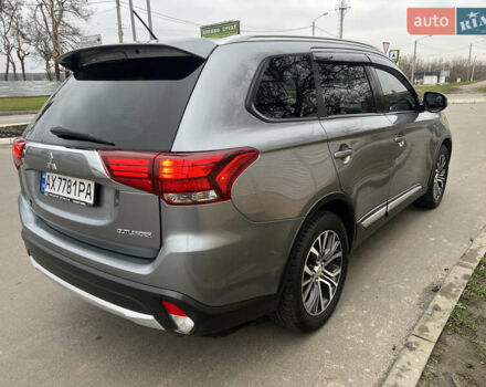 Сірий Міцубісі Аутлендер, об'ємом двигуна 3 л та пробігом 190 тис. км за 16500 $, фото 5 на Automoto.ua