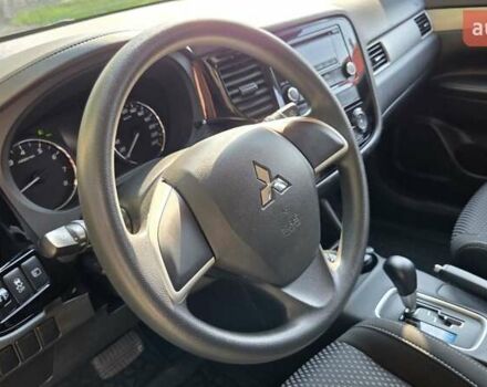 Серый Мицубиси Аутлендер, объемом двигателя 2 л и пробегом 44 тыс. км за 17900 $, фото 23 на Automoto.ua