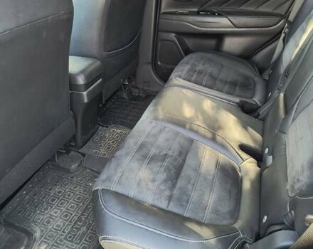 Серый Мицубиси Аутлендер, объемом двигателя 2 л и пробегом 116 тыс. км за 19000 $, фото 16 на Automoto.ua