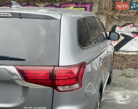 Серый Мицубиси Аутлендер, объемом двигателя 2.4 л и пробегом 213 тыс. км за 13999 $, фото 22 на Automoto.ua