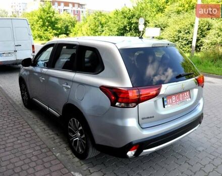 Міцубісі Аутлендер 2016 у Львові на Automoto.ua Сірий Міцубісі Аутлендер, об'ємом двигуна 2.36 л та пробігом 256 тис. км за 11700 $, фото 12 на Automoto.ua