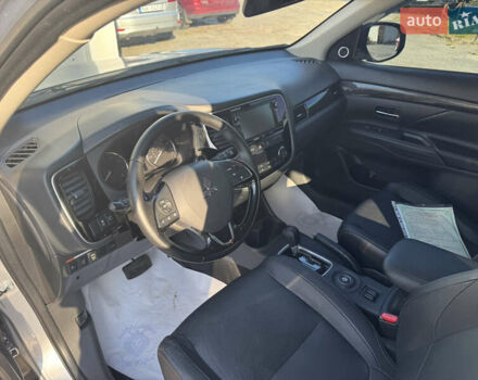 Сірий Міцубісі Аутлендер, об'ємом двигуна 2.36 л та пробігом 123 тис. км за 17400 $, фото 12 на Automoto.ua