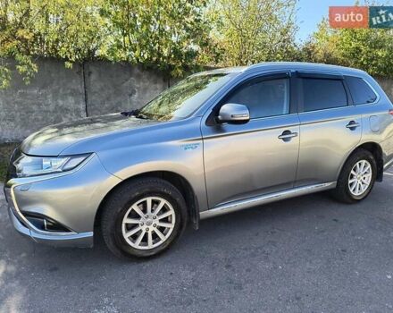 Серый Мицубиси Аутлендер, объемом двигателя 2 л и пробегом 116 тыс. км за 19000 $, фото 9 на Automoto.ua