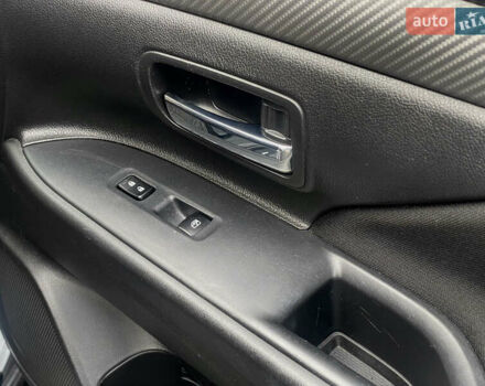 Серый Мицубиси Аутлендер, объемом двигателя 2.4 л и пробегом 213 тыс. км за 13999 $, фото 83 на Automoto.ua