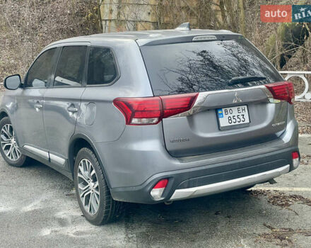 Серый Мицубиси Аутлендер, объемом двигателя 2.4 л и пробегом 213 тыс. км за 13999 $, фото 5 на Automoto.ua