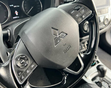 Сірий Міцубісі Аутлендер, об'ємом двигуна 2.27 л та пробігом 210 тис. км за 22000 $, фото 27 на Automoto.ua