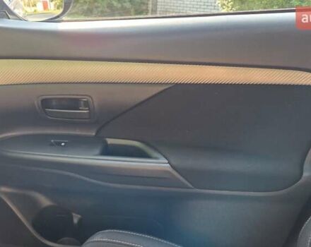 Серый Мицубиси Аутлендер, объемом двигателя 2 л и пробегом 44 тыс. км за 17900 $, фото 26 на Automoto.ua