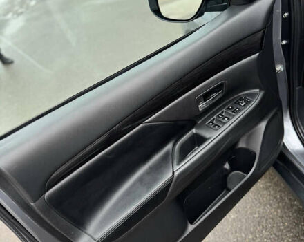 Серый Мицубиси Аутлендер, объемом двигателя 2.36 л и пробегом 182 тыс. км за 15500 $, фото 8 на Automoto.ua