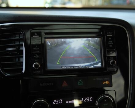 Серый Мицубиси Аутлендер, объемом двигателя 3 л и пробегом 190 тыс. км за 16700 $, фото 16 на Automoto.ua