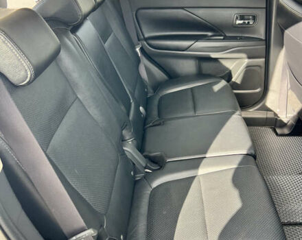 Сірий Міцубісі Аутлендер, об'ємом двигуна 2.27 л та пробігом 210 тис. км за 22000 $, фото 46 на Automoto.ua