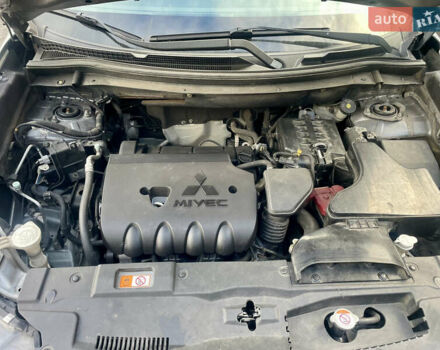 Серый Мицубиси Аутлендер, объемом двигателя 2.4 л и пробегом 213 тыс. км за 13999 $, фото 73 на Automoto.ua