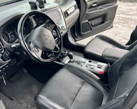 Сірий Міцубісі Аутлендер, об'ємом двигуна 2.27 л та пробігом 210 тис. км за 22000 $, фото 24 на Automoto.ua