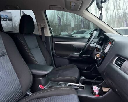 Серый Мицубиси Аутлендер, объемом двигателя 2.4 л и пробегом 205 тыс. км за 13400 $, фото 16 на Automoto.ua