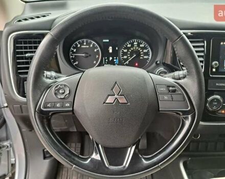 Серый Мицубиси Аутлендер, объемом двигателя 2.36 л и пробегом 120 тыс. км за 16100 $, фото 25 на Automoto.ua