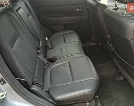 Серый Мицубиси Аутлендер, объемом двигателя 2.36 л и пробегом 120 тыс. км за 16100 $, фото 19 на Automoto.ua